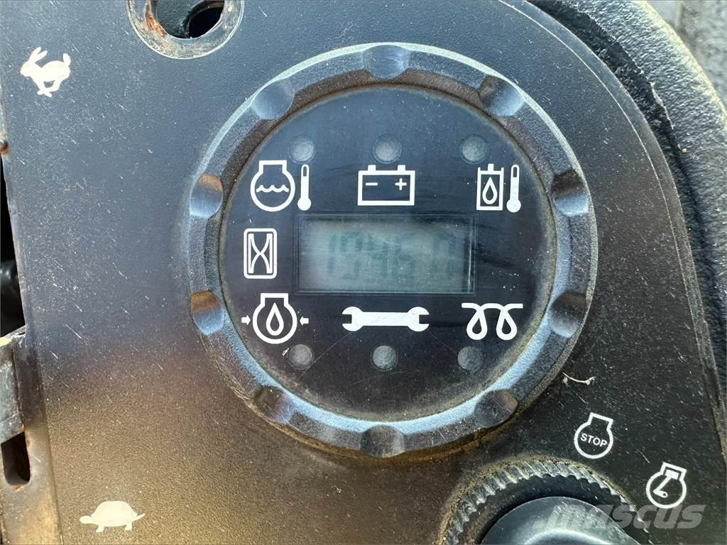 John Deere 2500EH Perässäkäveltävät leikkurit