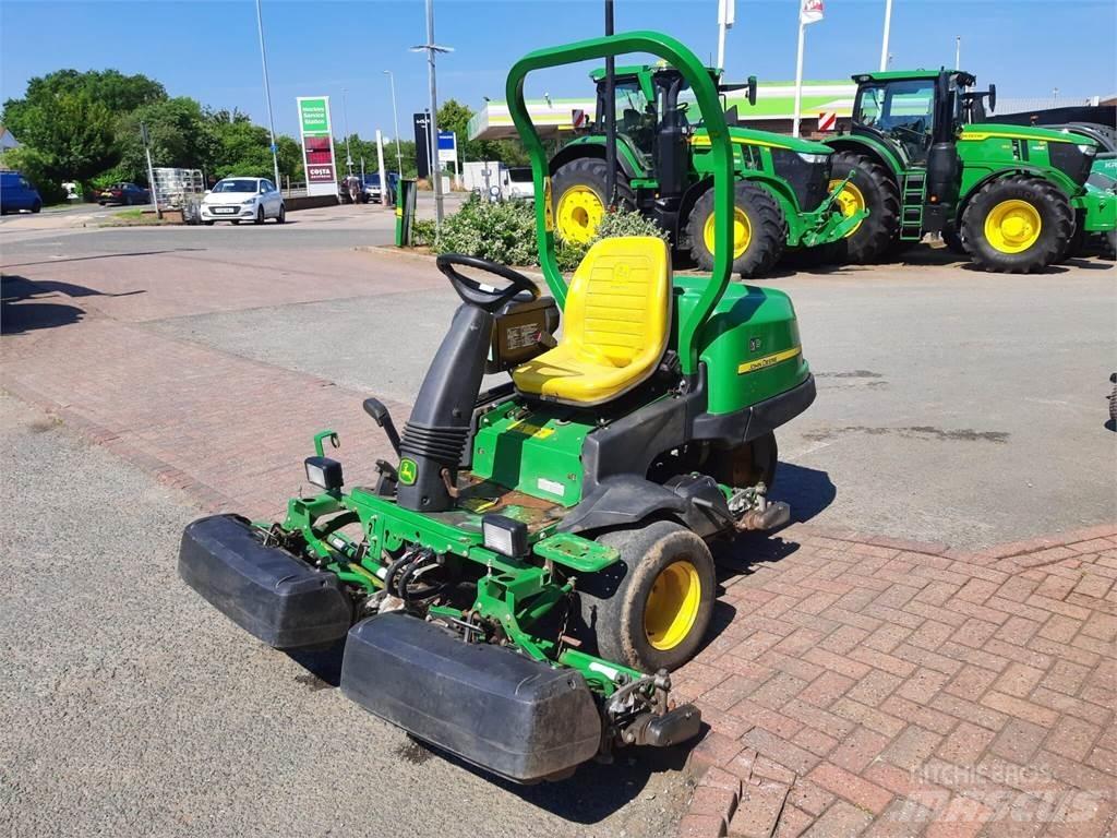 John Deere 2500EH Perässäkäveltävät leikkurit
