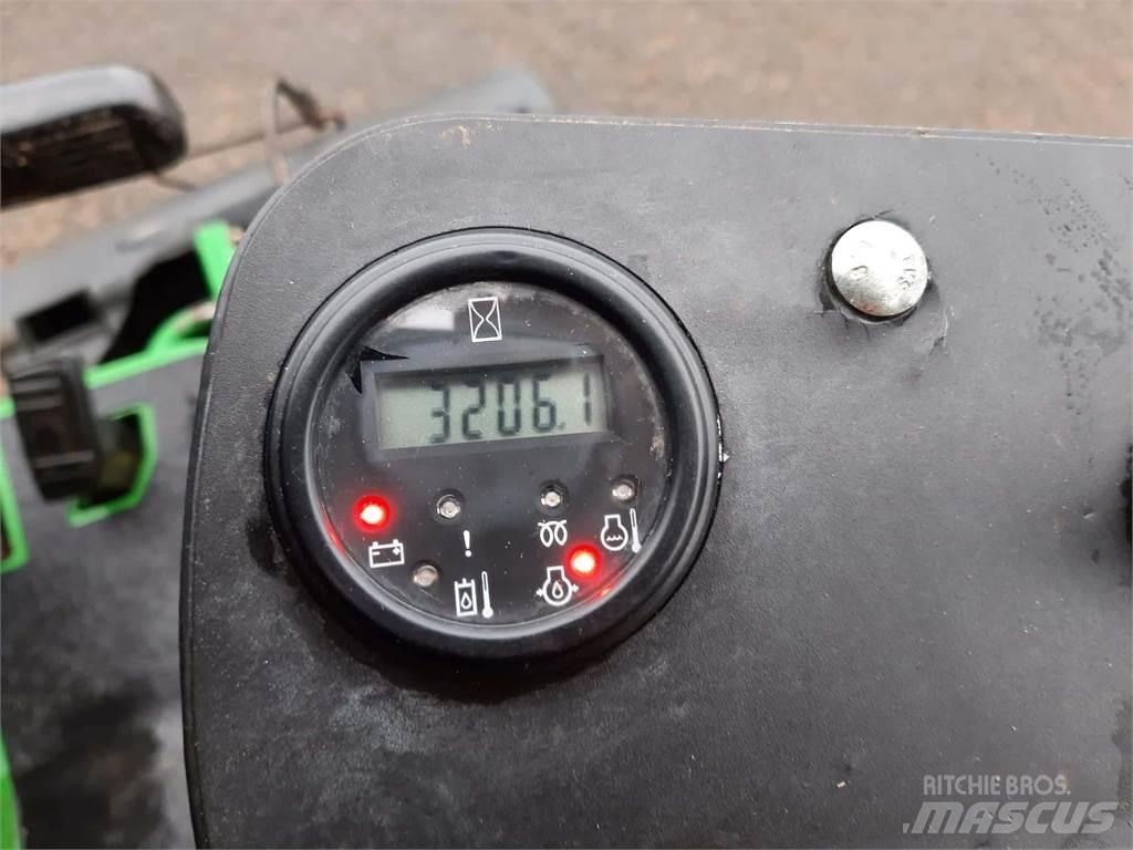 John Deere 2500EH Perässäkäveltävät leikkurit