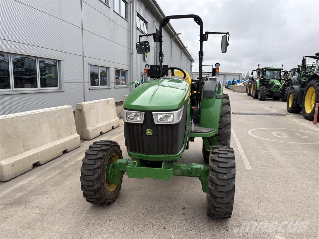 John Deere 4052M Taajamatraktorit