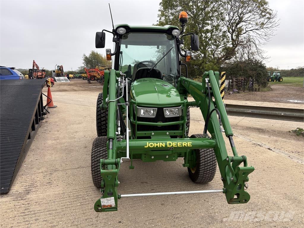 John Deere 4066R Taajamatraktorit