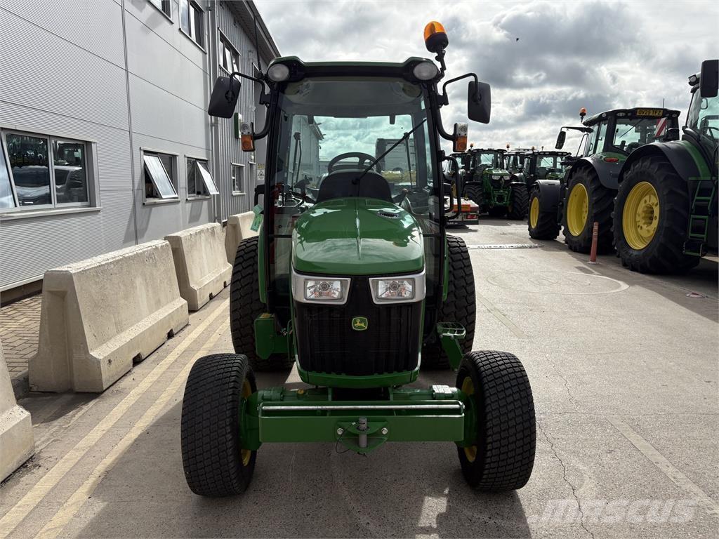 John Deere 4066R Taajamatraktorit