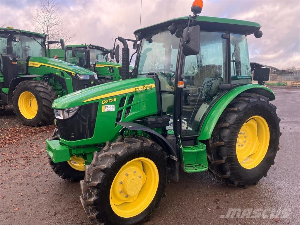 John Deere 5075E Traktorit