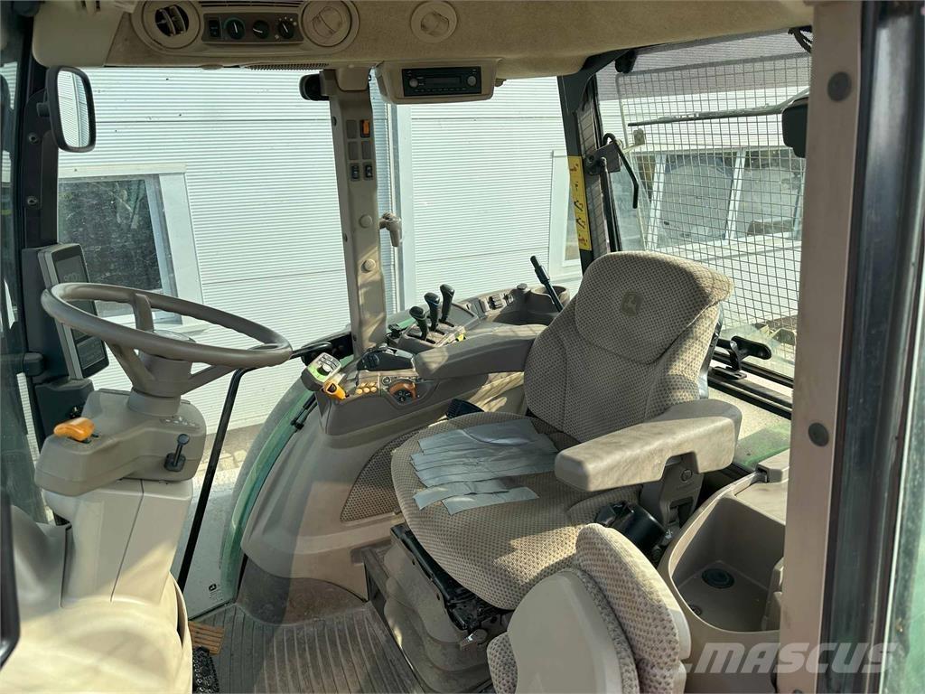 John Deere 5125R Traktorit