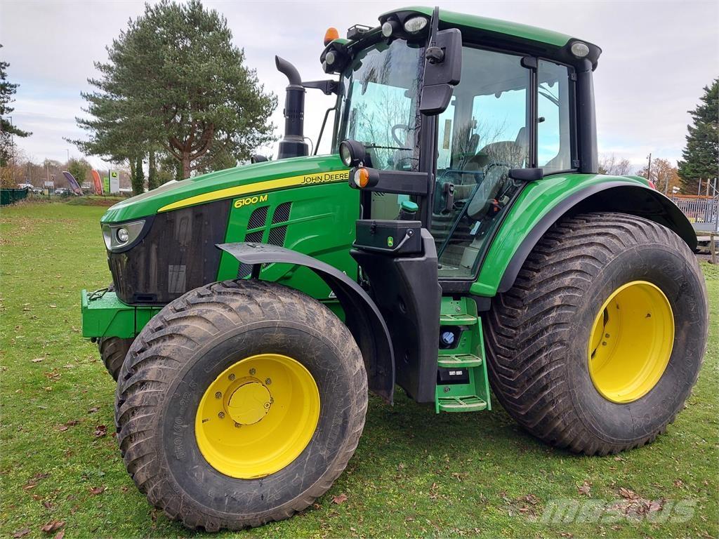 John Deere 6100M Traktorit