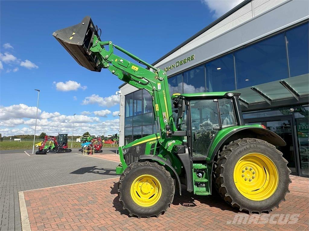 John Deere 6110M Traktorit