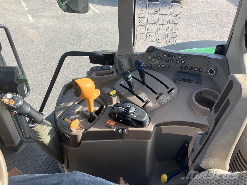 John Deere 6120M Traktorit