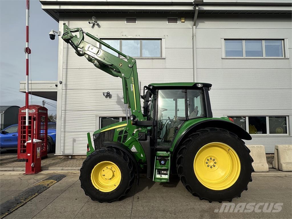 John Deere 6120M Traktorit
