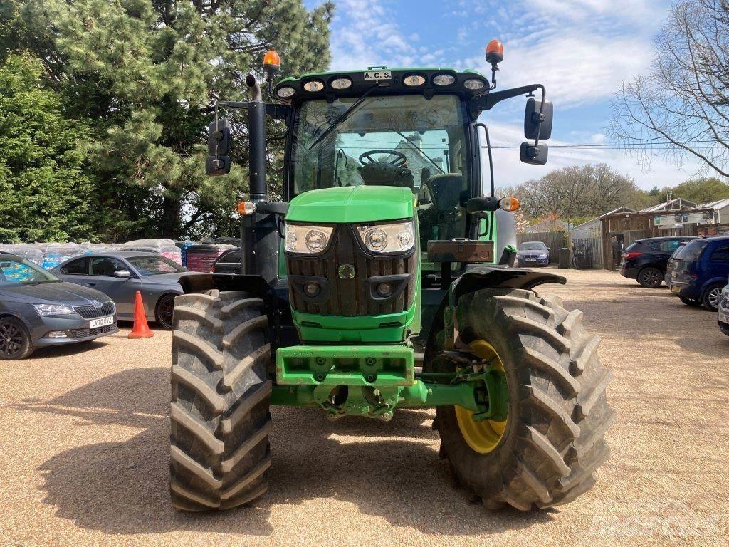John Deere 6130R Traktorit