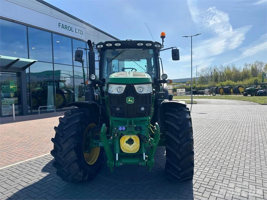 John Deere 6135R Traktorit