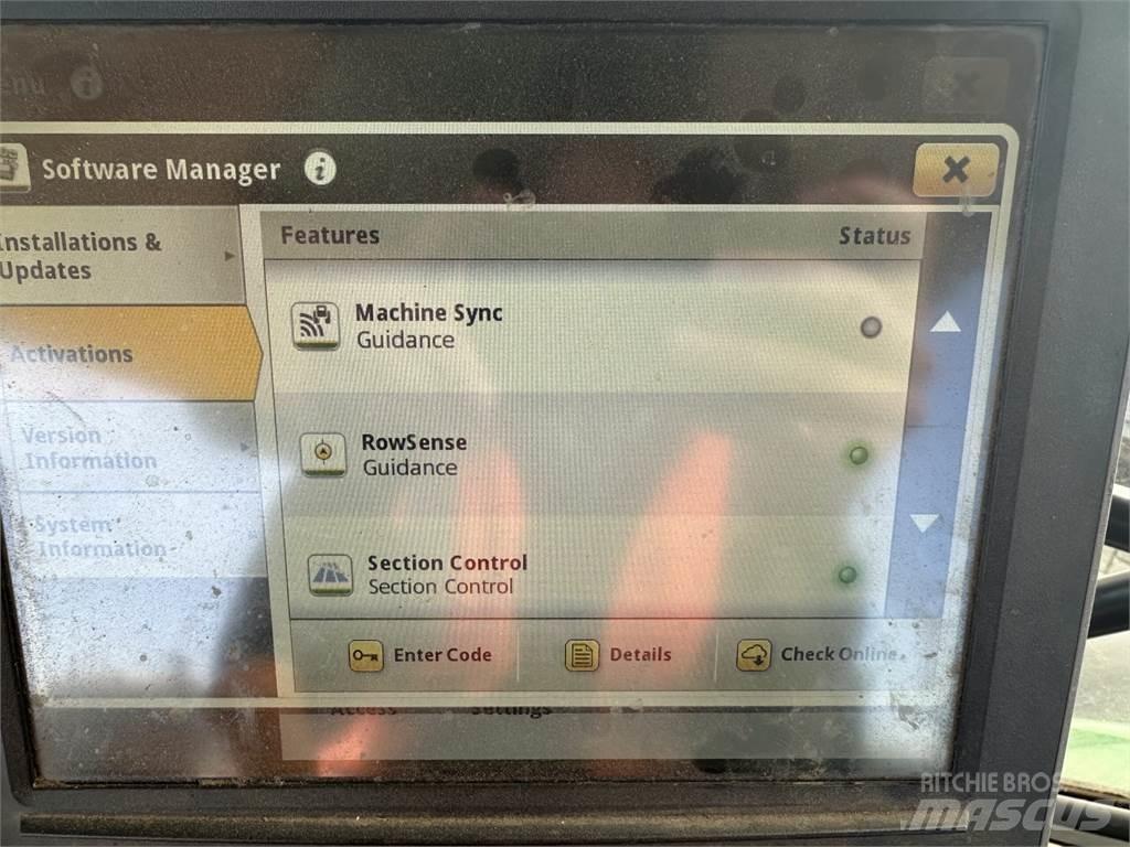 John Deere 6155R Traktorit