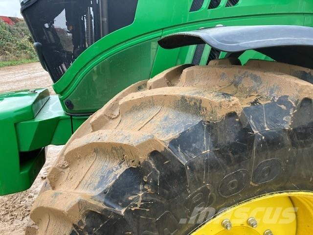 John Deere 6155R Traktorit