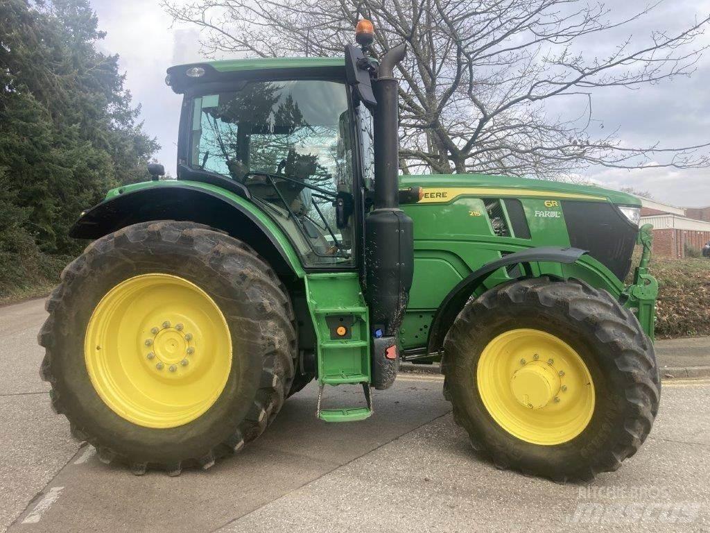 John Deere 6215R Traktorit