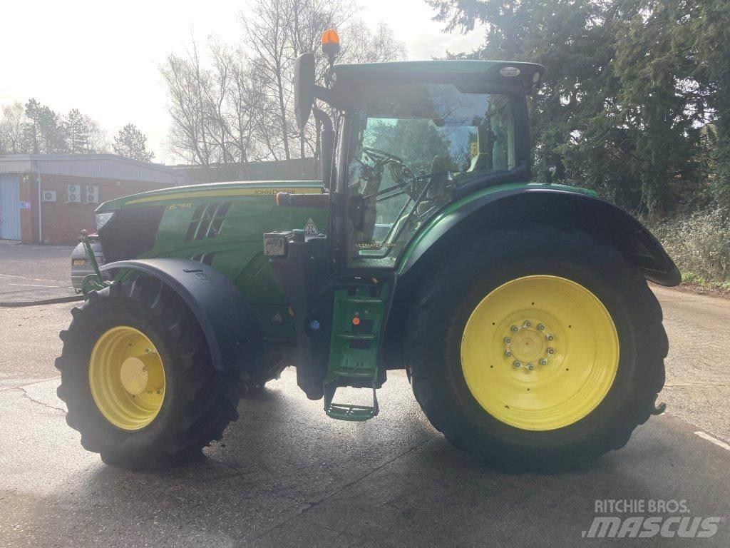 John Deere 6215R Traktorit