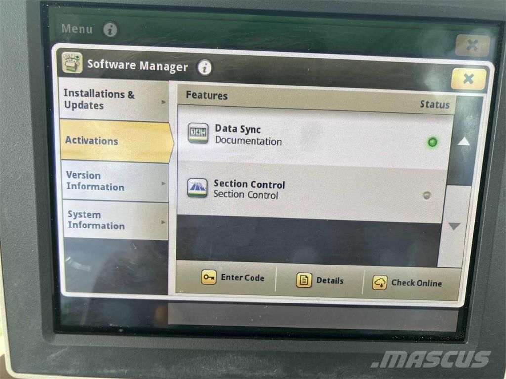 John Deere 6215R Traktorit