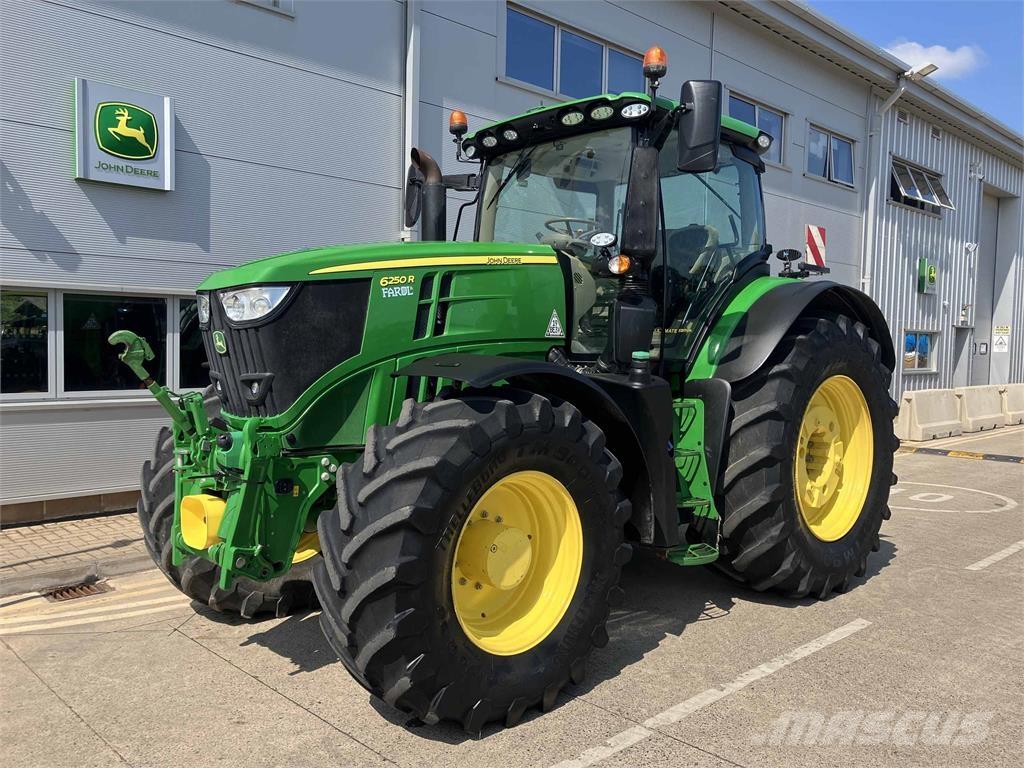 John Deere 6250R Traktorit