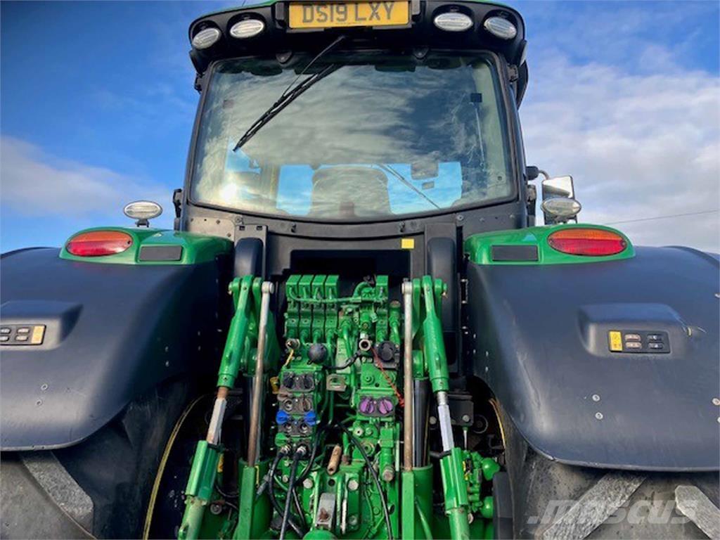 John Deere 6250R Traktorit