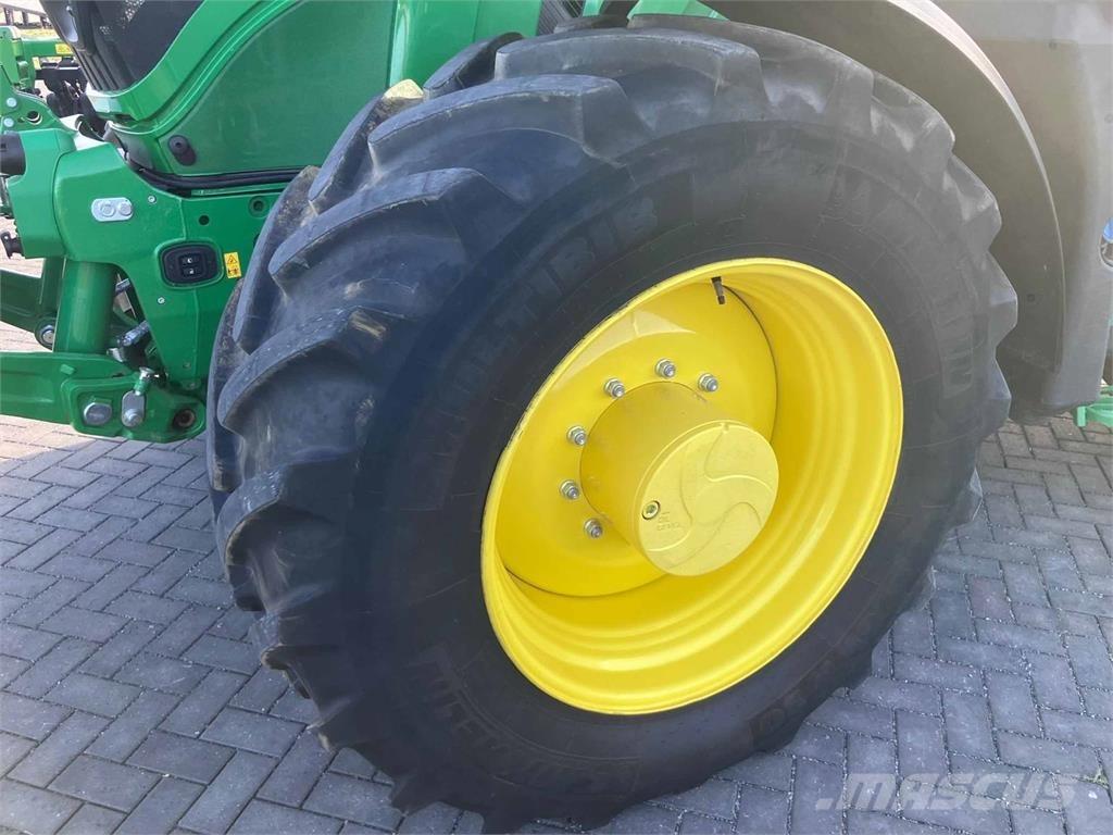 John Deere 6R 155 Traktorit