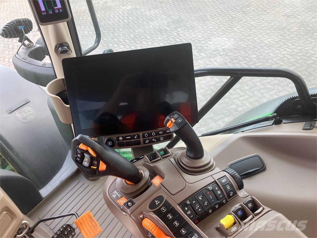 John Deere 6R 155 Traktorit