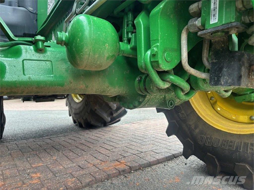 John Deere 6R 215 Traktorit