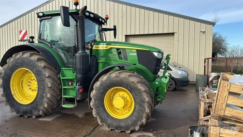 John Deere 6R 215 Traktorit