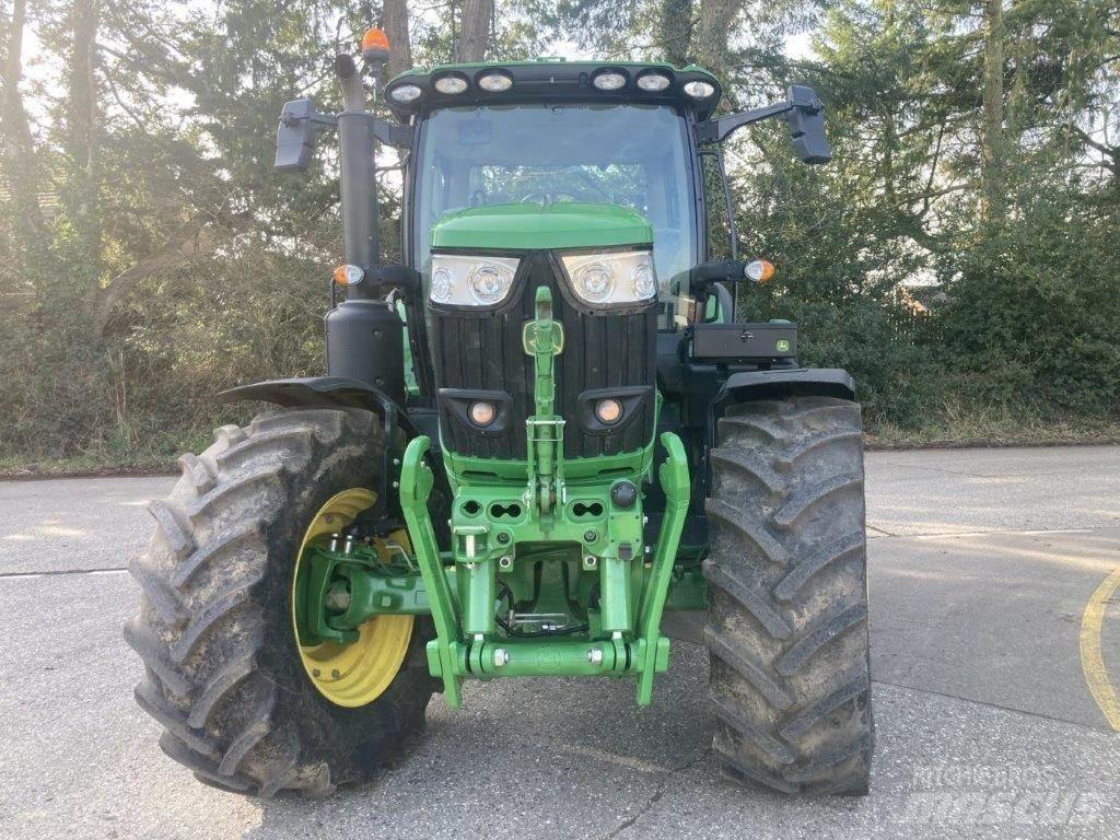 John Deere 6R 215 Traktorit