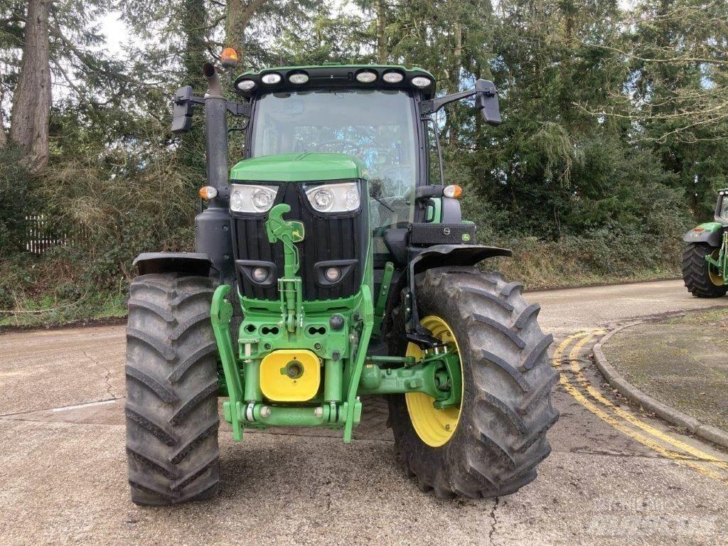John Deere 6R 215 Traktorit
