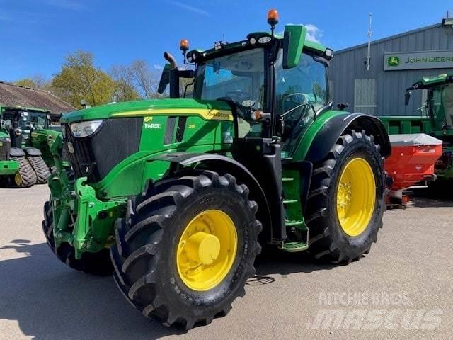 John Deere 6R 215 Traktorit