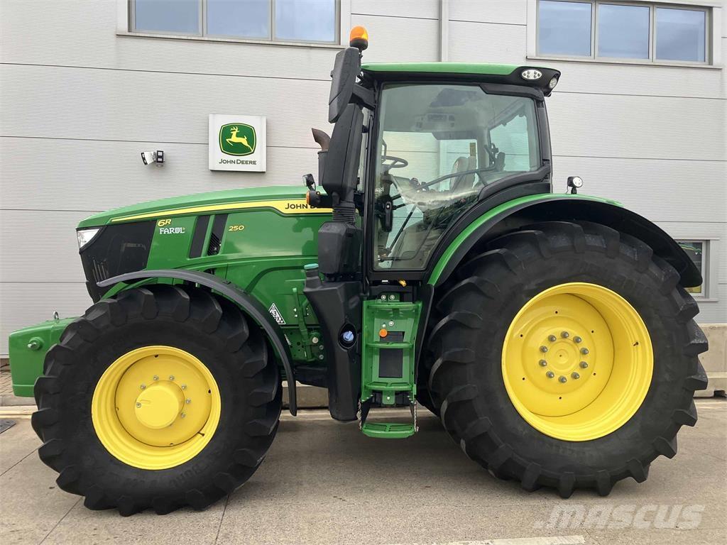 John Deere 6R 250 Traktorit