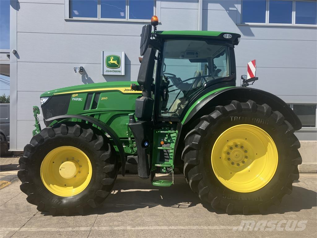 John Deere 6R 250 Traktorit