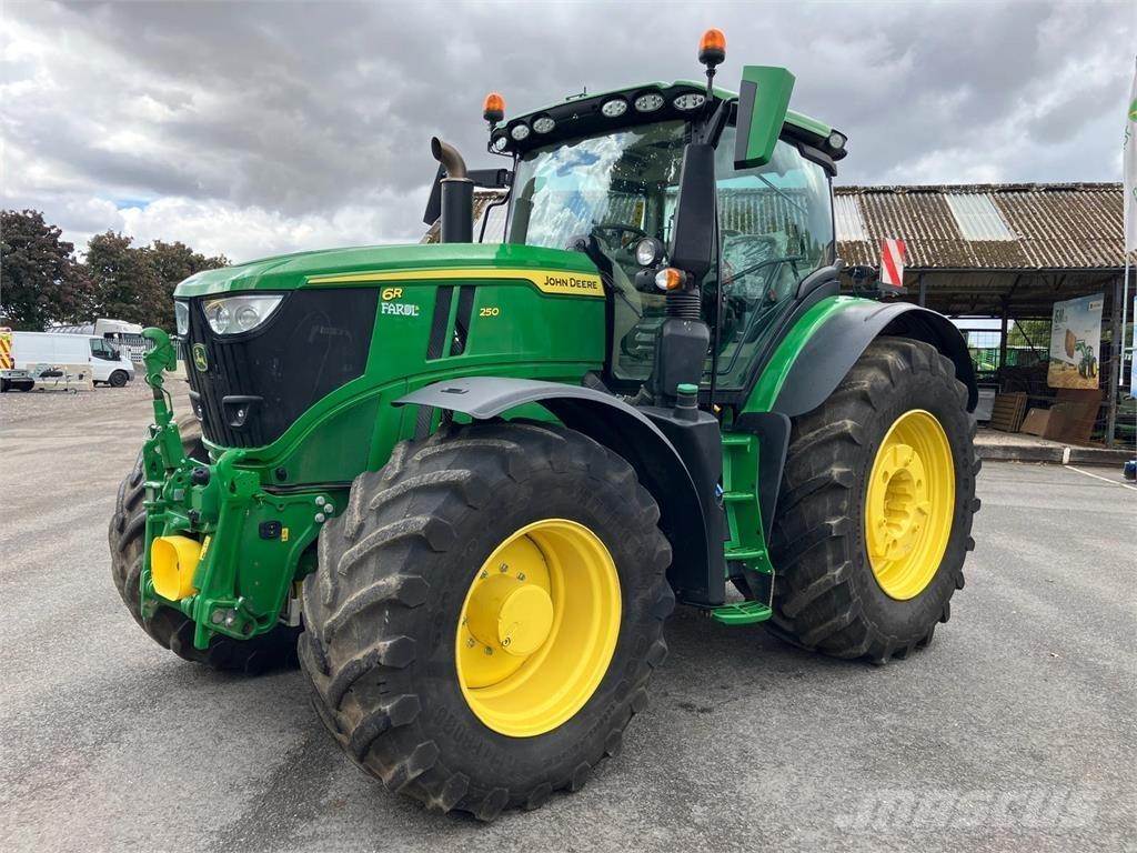 John Deere 6R 250 Traktorit