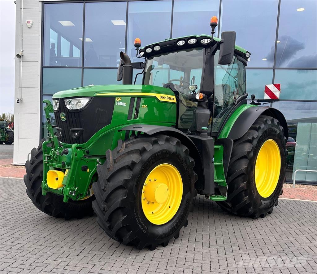 John Deere 6R 250 Traktorit