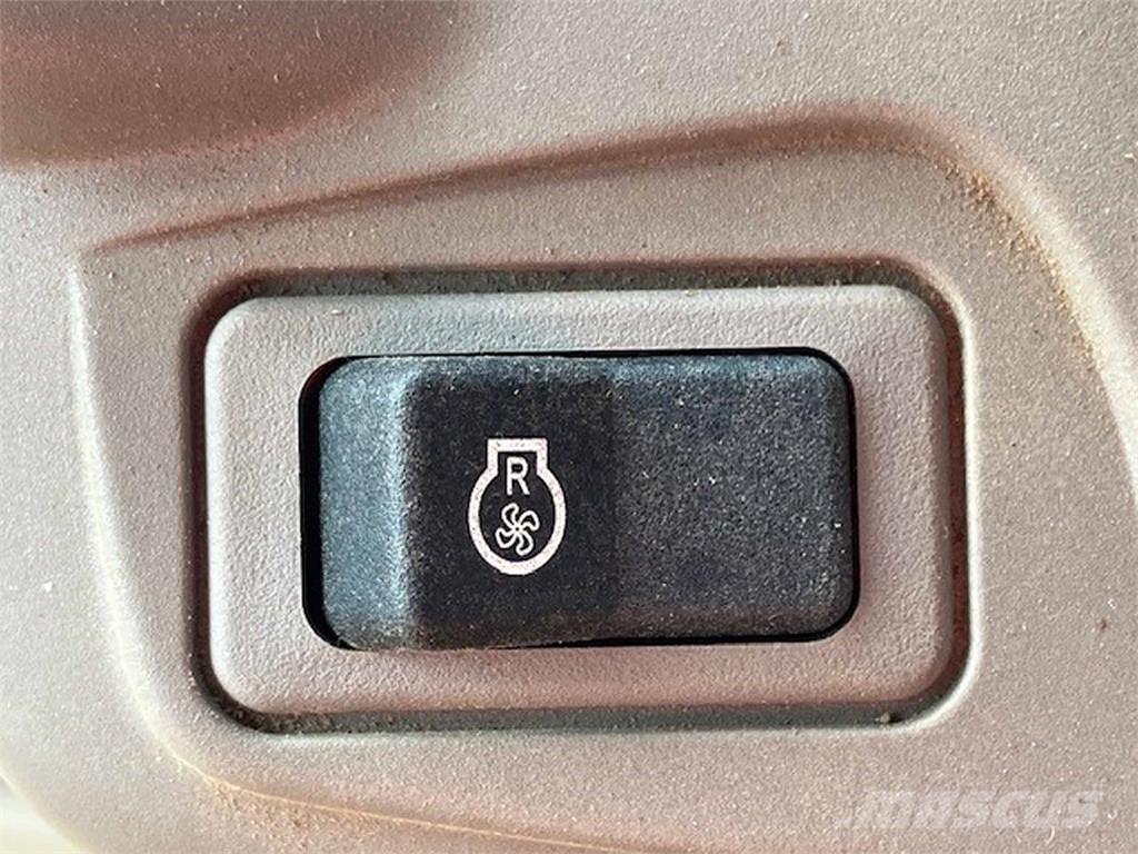 John Deere 6R 250 Traktorit