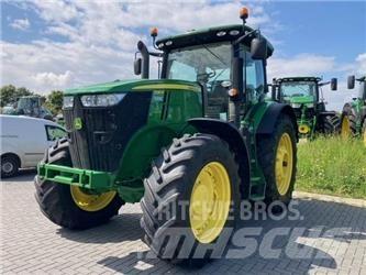 John Deere 7230R Traktorit