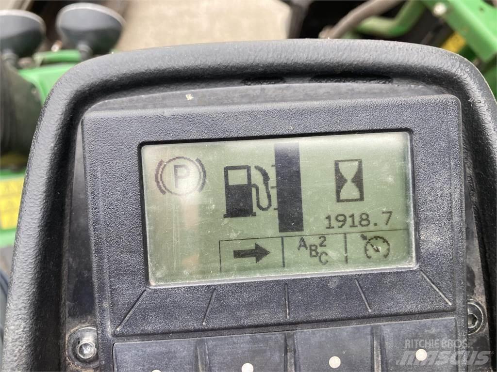 John Deere 7500AE Perässäkäveltävät leikkurit
