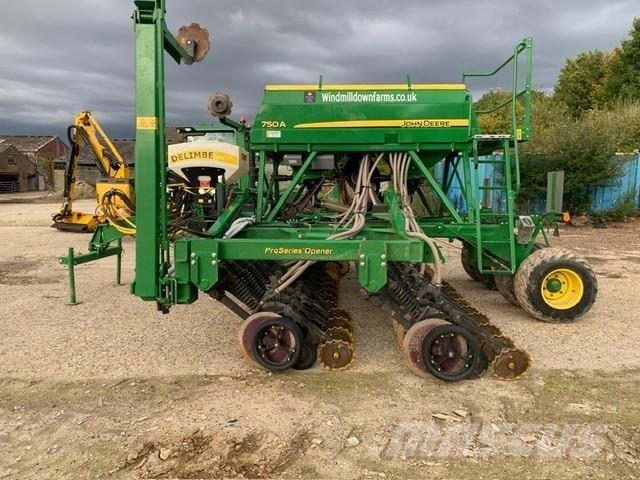 John Deere 750A Kylvökoneet