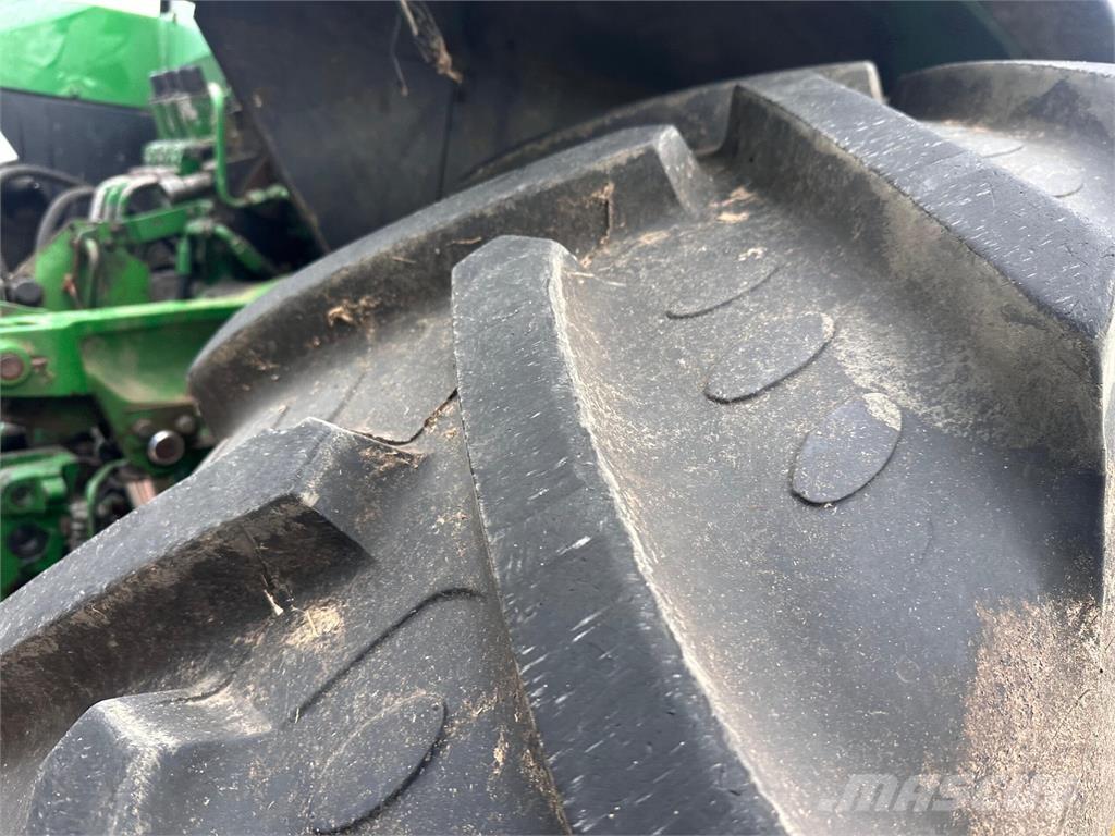 John Deere 7700 Traktorit