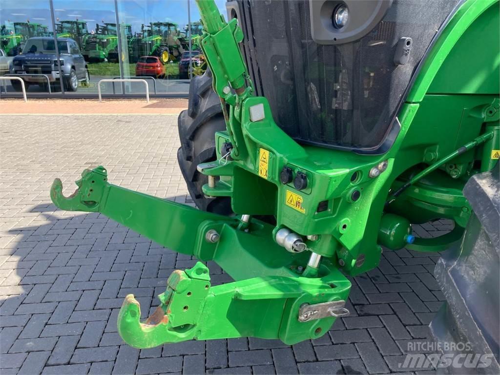 John Deere 7R 310 Traktorit