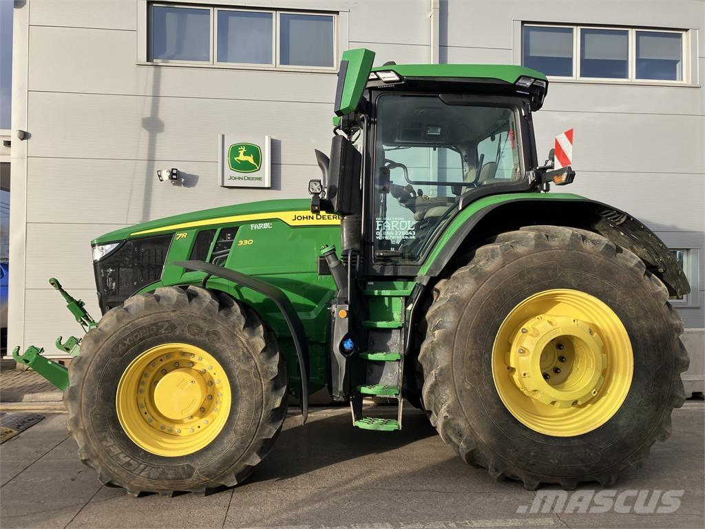 John Deere 7R 330 Traktorit