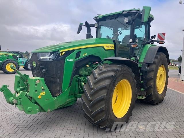John Deere 8R 370 Traktorit