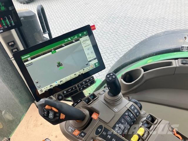 John Deere 8R 370 Traktorit