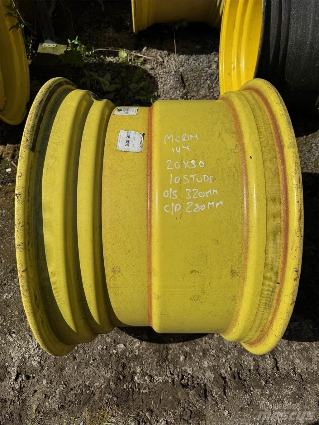 John Deere Example Renkaat ja vanteet