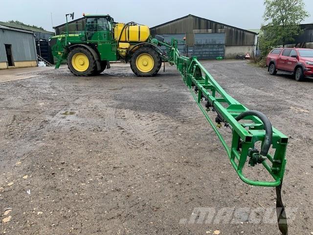 John Deere R4040i Itsekulkevat ruiskut