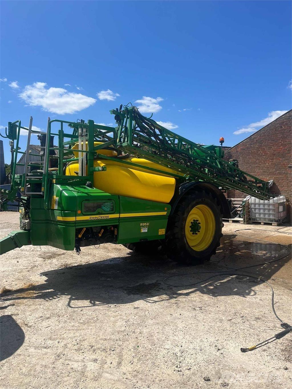 John Deere R952i Itsekulkevat ruiskut