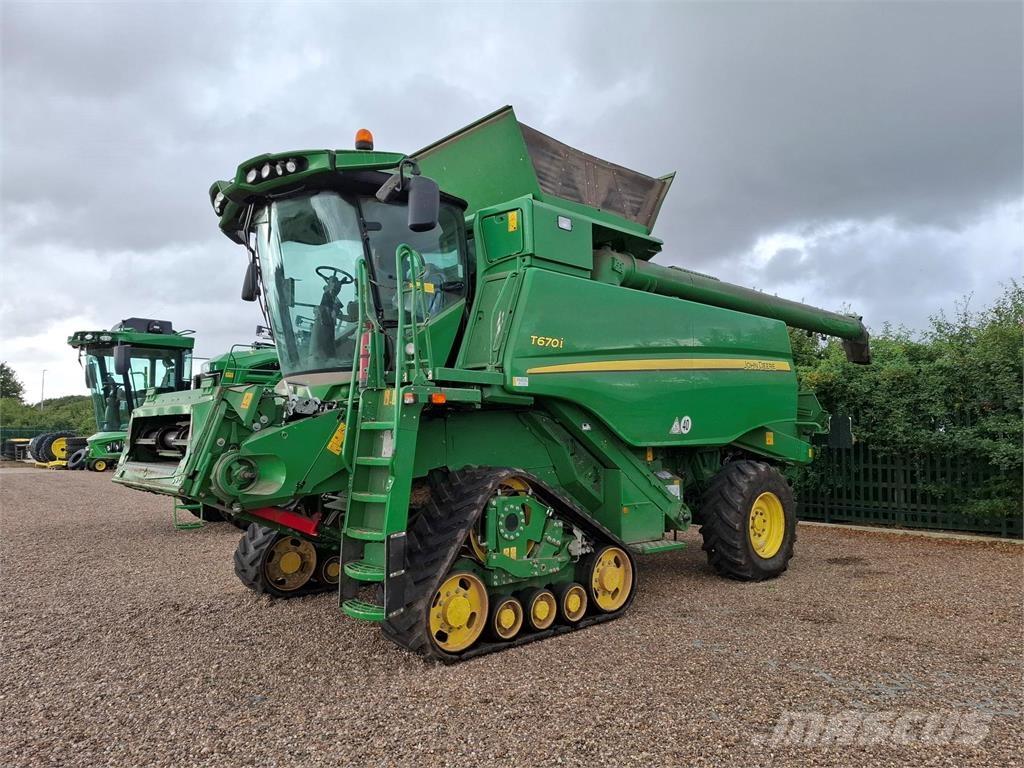 John Deere T670i Leikkuupuimurit