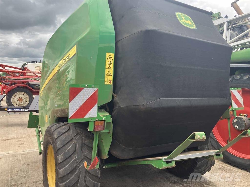 John Deere V451R Pöyhimet ja haravat