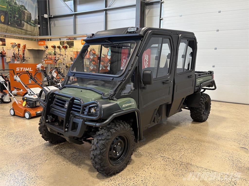 John Deere XUV855M S4 Taajamakoneet