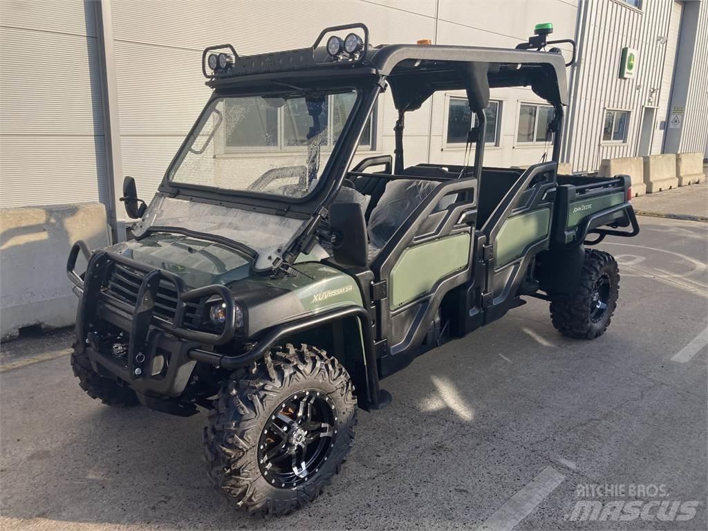 John Deere XUV855M S4 Taajamakoneet