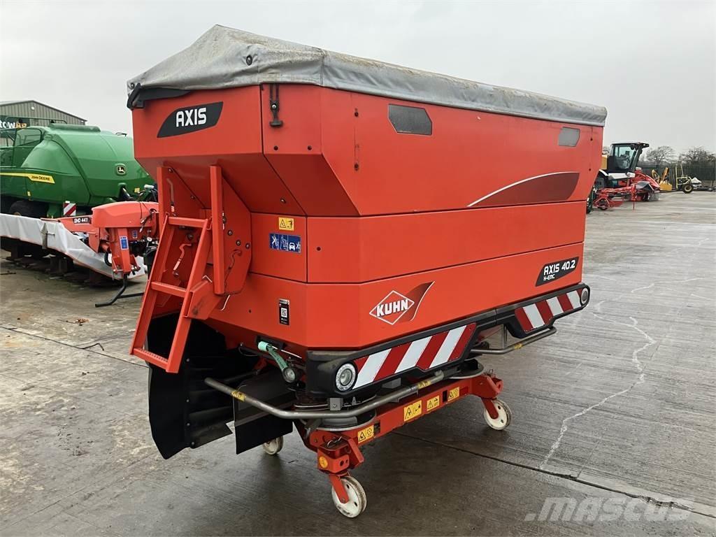 Kuhn Axis 40.2 HEMC Ruiskulannoittimet