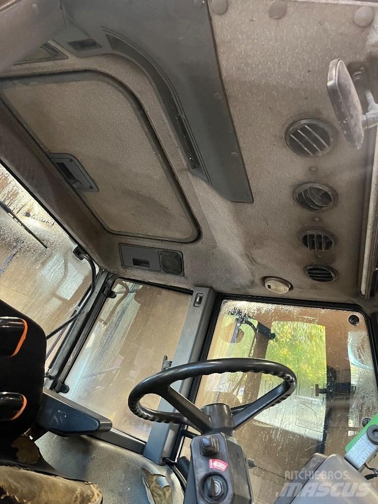 Ford 7840 SLE Traktorit